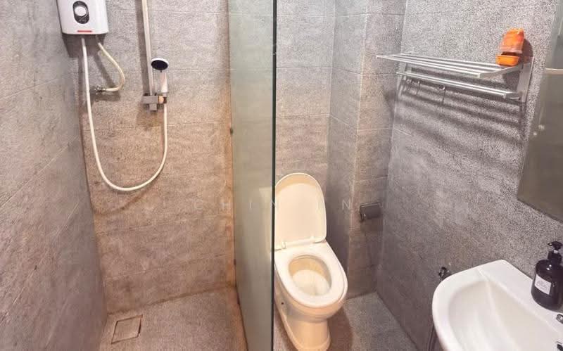 Service Residence for Sale at The Wave Residence - CHIN FN - Bathroom - PropertyGuru.com.my
