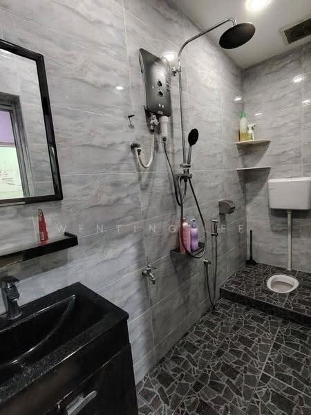 1-storey Terraced House for Sale in Taman Universiti (Skudai) - Wenting Lee - Bathroom - PropertyGuru.com.my