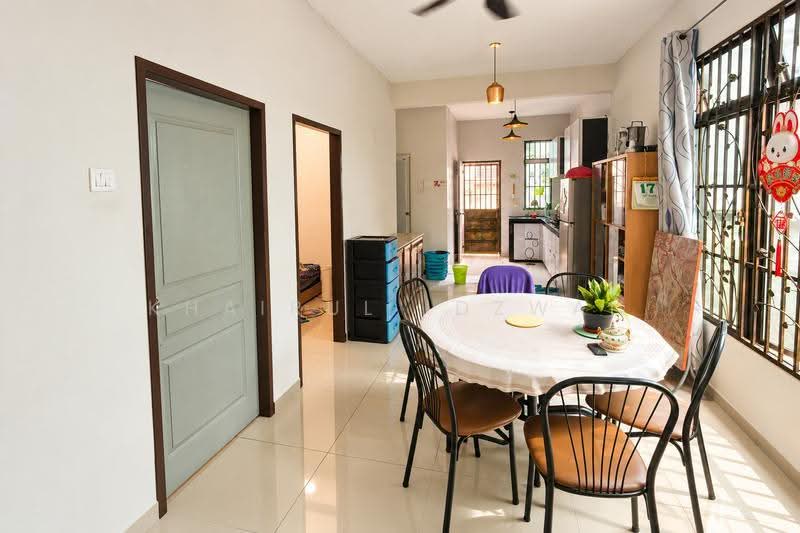 Rumah Teres 1-Tingkat untuk Dijual di Taman Nusa Intan (Senawang) - Khairul Idzwan - Dining Room - PropertyGuru.com.my