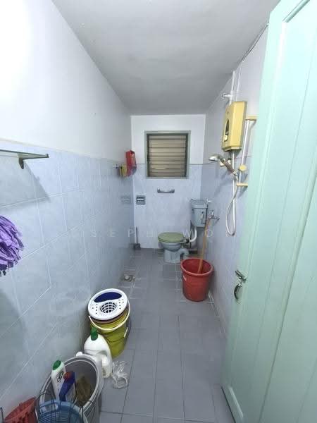 Semi-Detached House for Sale in Taman Maxwell (Ipoh) - Joseph Wong - Bathroom - PropertyGuru.com.my