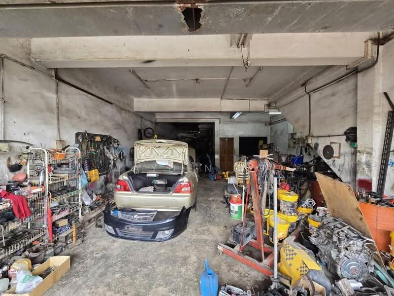 Shop for Sale in Tampoi (Johor) - Jayden Ng - PropertyGuru.com.my