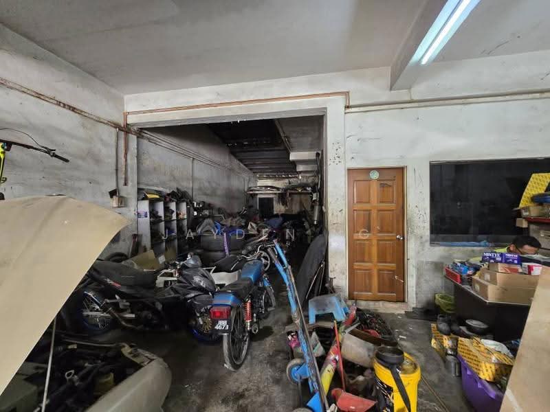 Shop for Sale in Tampoi (Johor) - Jayden Ng - PropertyGuru.com.my