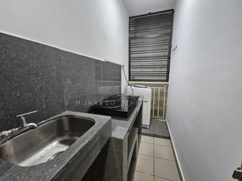 Condominium for Rent at PARC Regency (Residensi Masai) - Jas Tay - Kitchen - PropertyGuru.com.my
