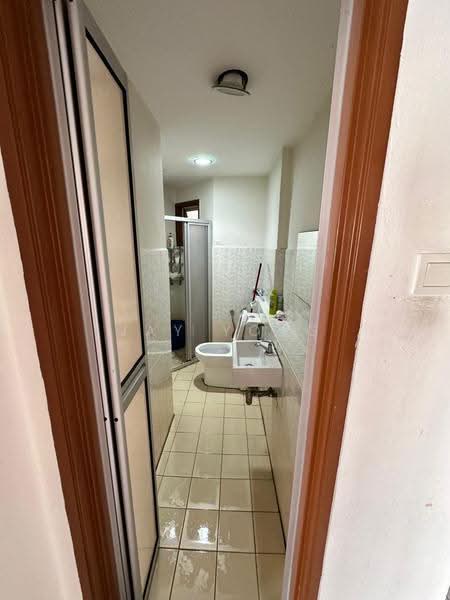 Condominium for Rent at Menara Menjalara - Jay Yong - Bathroom - PropertyGuru.com.my