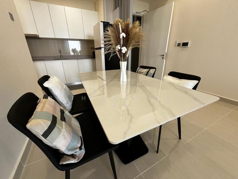 Service Residence for Rent at Senada Residence @ KLGCC Resort - Ruth Chin May Lan - Dining Room - PropertyGuru.com.my