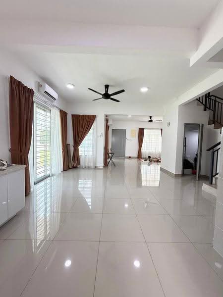 Rumah Teres 2-Tingkat untuk Disewa di Masai (Johor) - James Bong - Living Room - PropertyGuru.com.my