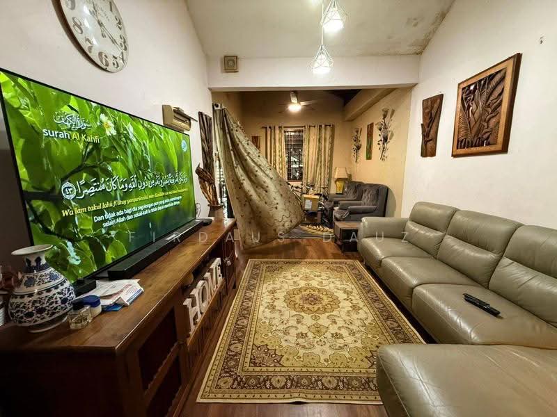 Rumah Teres 1-Tingkat untuk Dijual di Johor Bahru (Johor) - Firdaus Dauz - Living Room - PropertyGuru.com.my