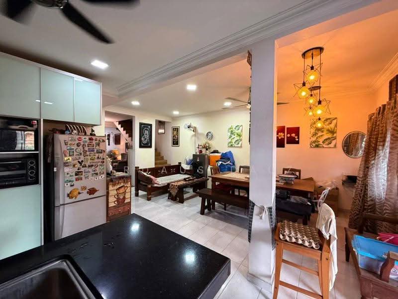 Rumah Teres 1-Tingkat untuk Dijual di Johor Bahru (Johor) - Firdaus Dauz - Living Room - PropertyGuru.com.my