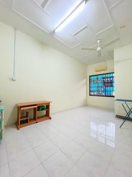 2-storey Terraced House for Sale in Taman Pulai Utama (Skudai) - Jayden Ng - Living Room - PropertyGuru.com.my