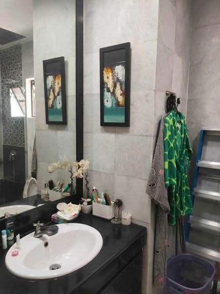 Condominium for Sale at Putra Indah Condominium - Michelle Tan - Bathroom - PropertyGuru.com.my