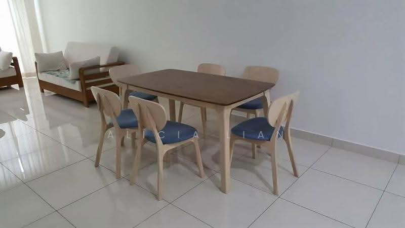Kediaman Servis untuk Disewa di Molek Pulai - Alicia Lian - Dining Room - PropertyGuru.com.my