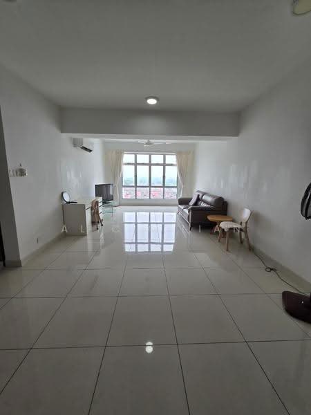Kediaman Servis untuk Disewa di Molek Pulai - Alicia Lian - Living Room - PropertyGuru.com.my