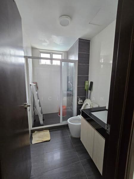 Kediaman Servis untuk Disewa di Molek Pulai - Alicia Lian - Bathroom - PropertyGuru.com.my