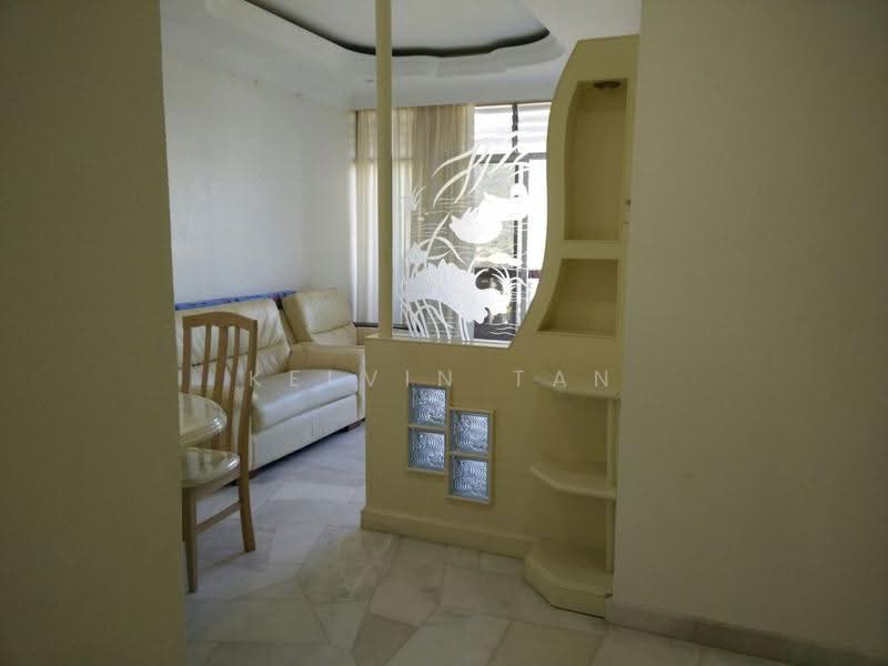 Townhouse for Sale in Tanjung Bungah (Penang) - Kelvin Tan - Living Room - PropertyGuru.com.my