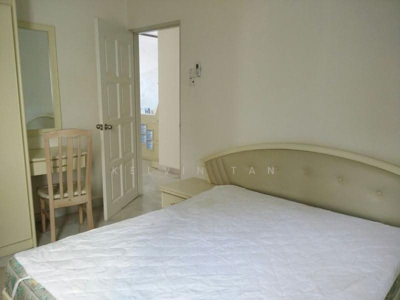 Townhouse for Sale in Tanjung Bungah (Penang) - Kelvin Tan - Bedroom - PropertyGuru.com.my