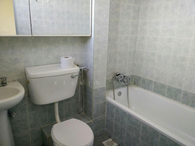 Townhouse for Sale in Tanjung Bungah (Penang) - Kelvin Tan - Bathroom - PropertyGuru.com.my