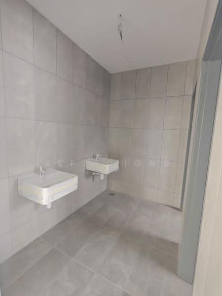 Shop / Office for Rent in Bandar Rimbayu (Telok Panglima Garang) - Jeff Chong - Bathroom - PropertyGuru.com.my