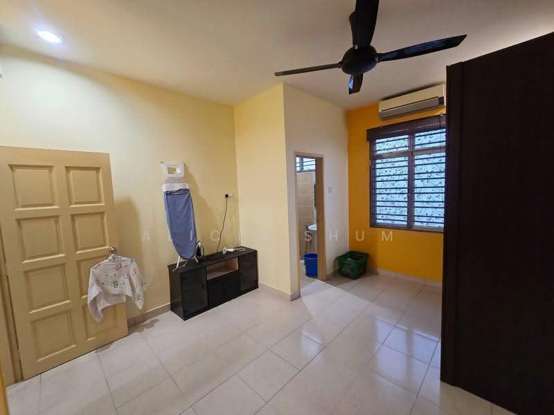 2-storey Terraced House for Sale in Taman Bestari Indah (Ulu Tiram) - Alicia Shum - PropertyGuru.com.my