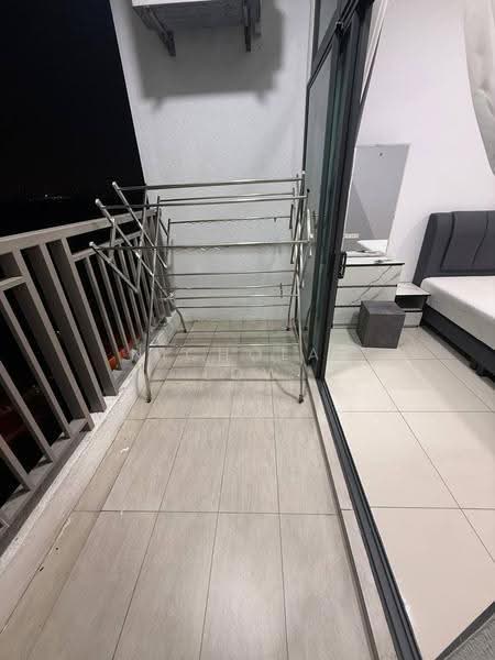 Kediaman Servis untuk Disewa di 8Scape Residence @ Sutera - Nicholas Low - Balcony - PropertyGuru.com.my