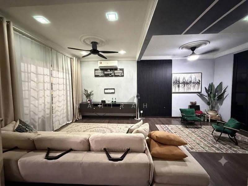 2-storey Terraced House for Sale in Saujana Impian (Kajang) - Mahirah . - Living Room - PropertyGuru.com.my