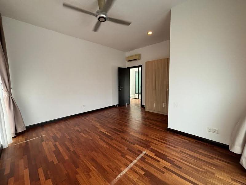 Semi-Detached House for Sale in Leisure Farm (Gelang Patah) - Low Lai Lien - Bedroom - PropertyGuru.com.my