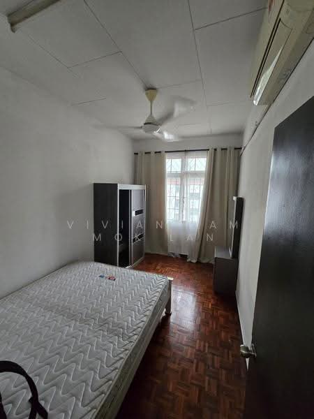 Apartment for Rent at Subang Perdana Goodyear Court 9 - Vivian Tam Mok Lan - Bedroom - PropertyGuru.com.my