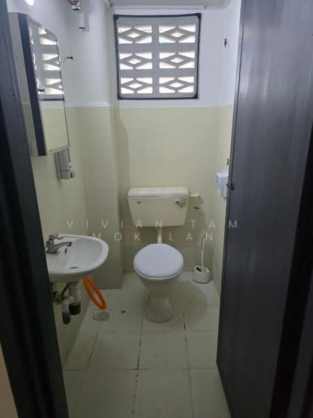 Apartment for Rent at Subang Perdana Goodyear Court 9 - Vivian Tam Mok Lan - Bathroom - PropertyGuru.com.my