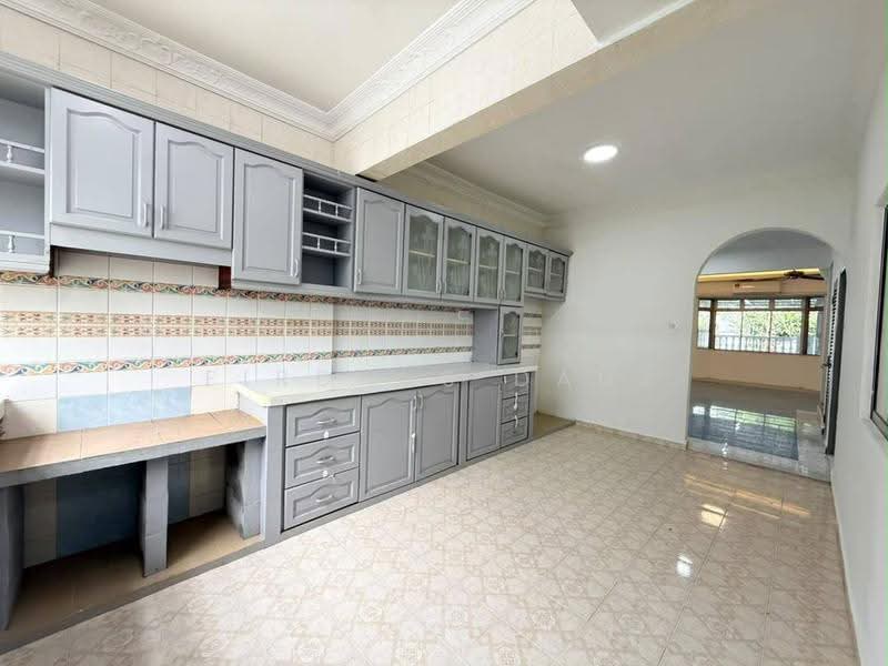 Rumah Teres 2-Tingkat untuk Dijual di Pasir Gudang (Johor) - Firdaus Dauz - Kitchen - PropertyGuru.com.my