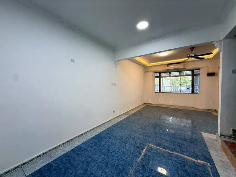 Rumah Teres 2-Tingkat untuk Dijual di Pasir Gudang (Johor) - Firdaus Dauz - Living Room - PropertyGuru.com.my