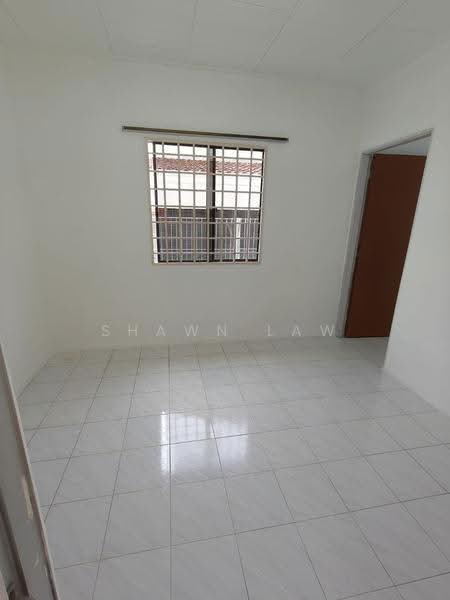 Semi-Detached House for Sale in Taman Megah Ria (Masai) - Shawn Law - Interior - PropertyGuru.com.my