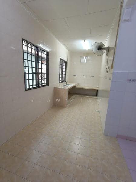 Semi-Detached House for Sale in Taman Megah Ria (Masai) - Shawn Law - Kitchen - PropertyGuru.com.my