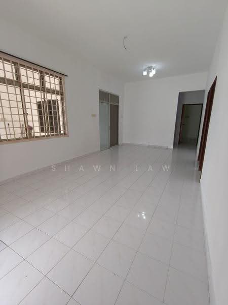 Semi-Detached House for Sale in Taman Megah Ria (Masai) - Shawn Law - Living Room - PropertyGuru.com.my