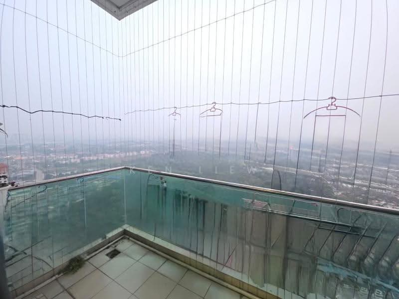 Kediaman Servis untuk Dijual di D'carlton (Residensi Seri Mega) - Ken Liew - Balcony - PropertyGuru.com.my