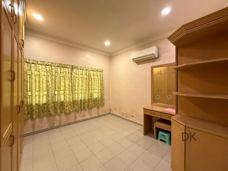 Rumah Berkembar untuk Dijual di Taman Eng Ann (Klang) - Raymond Choo - Bedroom - PropertyGuru.com.my