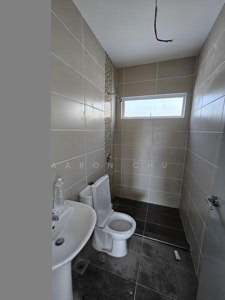 Semi-Detached House for Sale in Penampang (Sabah) - Aaron Chu - Bathroom - PropertyGuru.com.my