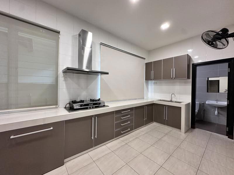 Semi-Detached House for Rent in Setia Eco Park (Setia Alam) - Jess Tee - Kitchen - PropertyGuru.com.my