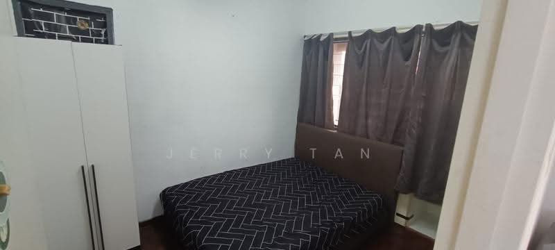 Pangsapuri untuk Disewa di Taman Kilangin - Jerry Tan - Bedroom - PropertyGuru.com.my