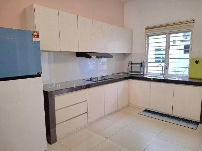 Rumah Teres 2-Tingkat untuk Disewa di Cybersouth (Dengkil) - Zulhilmi Zakaria - Kitchen - PropertyGuru.com.my