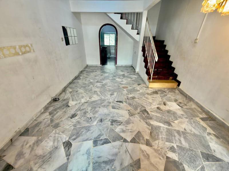 Flat for Sale at Taman Sri Muda - Danial Mohd Zaki - PropertyGuru.com.my