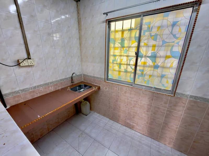 Flat for Sale at Taman Sri Muda - Danial Mohd Zaki - PropertyGuru.com.my