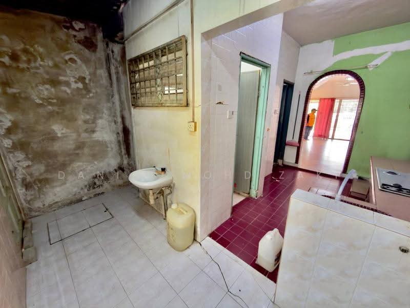 Flat for Sale at Taman Sri Muda - Danial Mohd Zaki - PropertyGuru.com.my