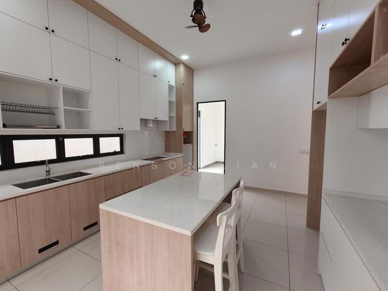 Bungalow House for Rent in Kuala Selangor (Selangor) - Benson Lian - Kitchen - PropertyGuru.com.my