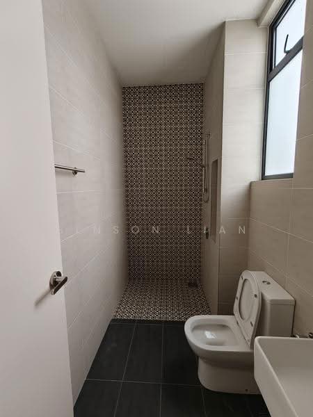 Bungalow House for Rent in Kuala Selangor (Selangor) - Benson Lian - Bathroom - PropertyGuru.com.my