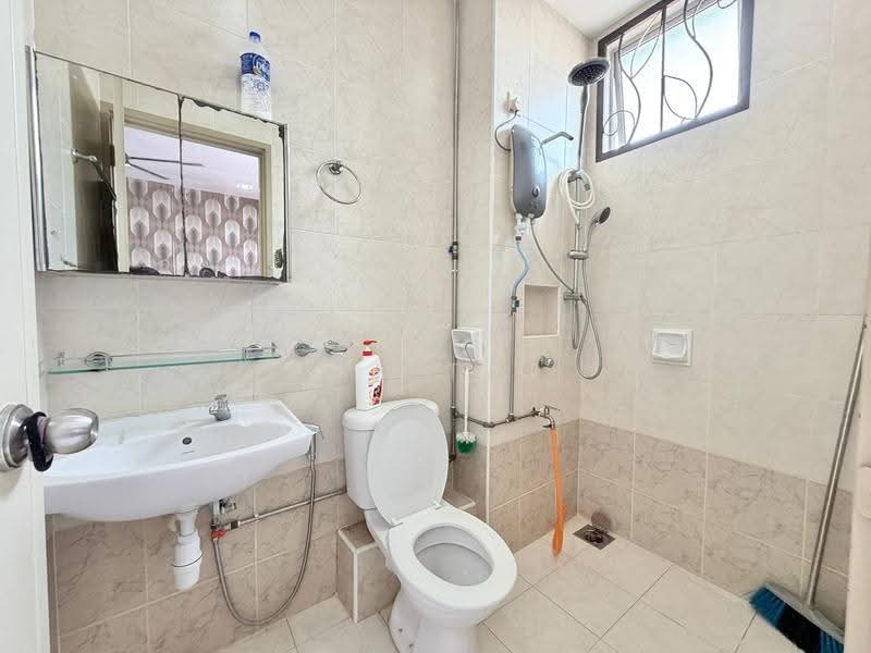 2-storey Terraced House for Sale in Bukit Indah 2 (Iskandar Puteri (Nusajaya)) - Yik Tat - Bathroom - PropertyGuru.com.my