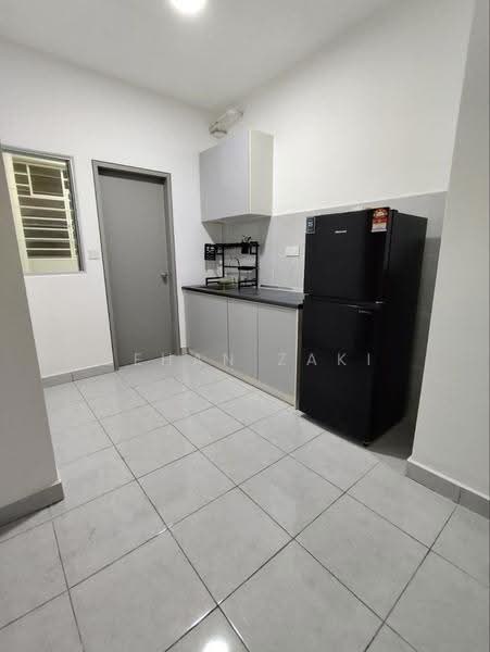 Pangsapuri untuk Disewa di Idaman Melur @ Cybersouth - Zehan Zaki - Kitchen - PropertyGuru.com.my