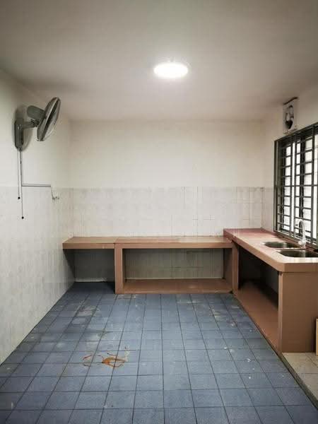 Rumah Teres 1-Tingkat untuk Disewa di Taman Sri Skudai (Skudai) - Steve Seah - Kitchen - PropertyGuru.com.my