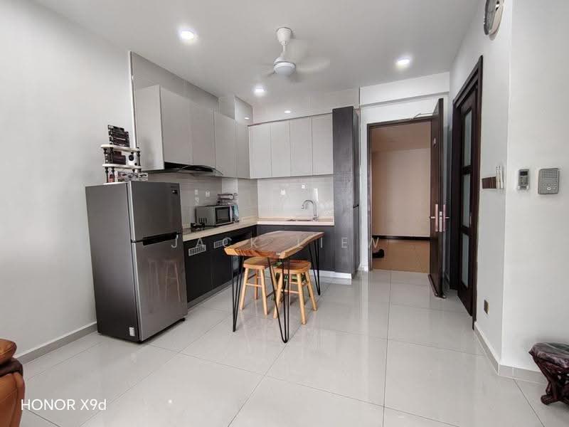 Condominium for Sale at Amberside @ Country Garden Danga Bay - Jack Liew - Kitchen - PropertyGuru.com.my