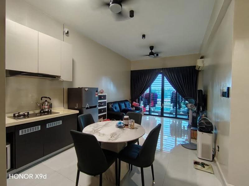 Condominium for Sale at Bay Point @ Country Garden Danga Bay - Jack Liew - Kitchen - PropertyGuru.com.my