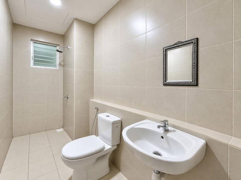 Pangsapuri untuk Dijual di Selangorku Pr1ma Lakefront Homes - Zehan Zaki - Bathroom - PropertyGuru.com.my