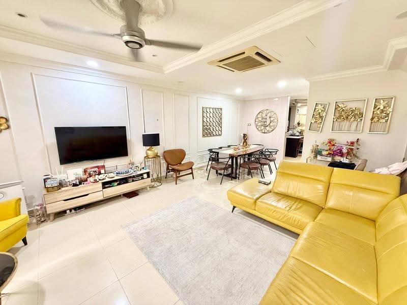 Rumah Teres untuk Dijual di Taman Perkasa Indah (Hulu Langat) - Erin Yusof - Living Room - PropertyGuru.com.my